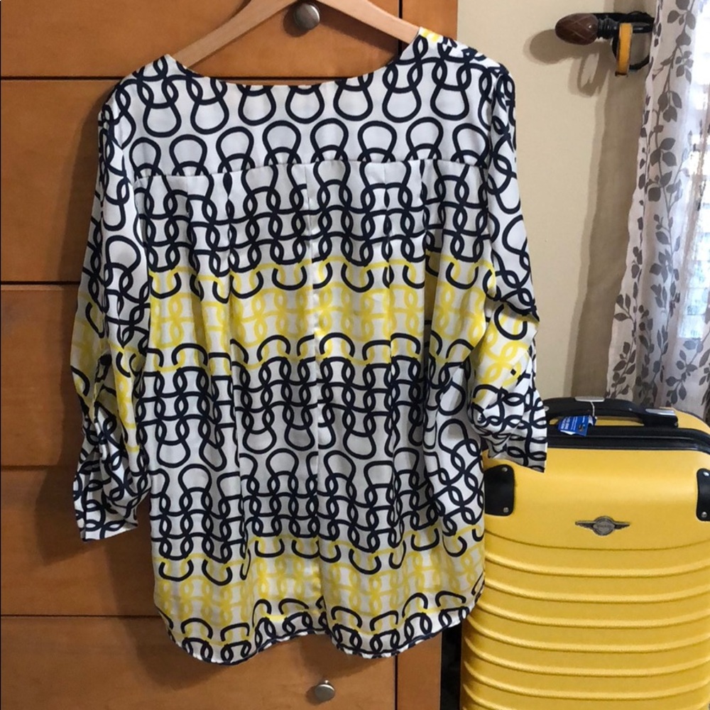 Blouse - Picture 2 of 4